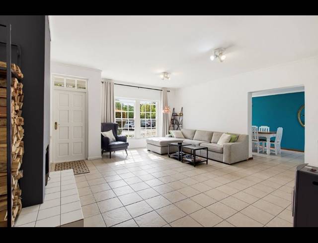 3 BEDROOM HOUSE FOR SALE IN ZEVENWACHT FARM VILLAGE